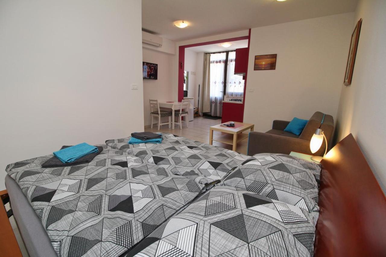 רוביני Apartment Svid מראה חיצוני תמונה