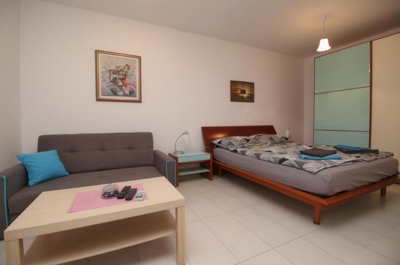 רוביני Apartment Svid מראה חיצוני תמונה