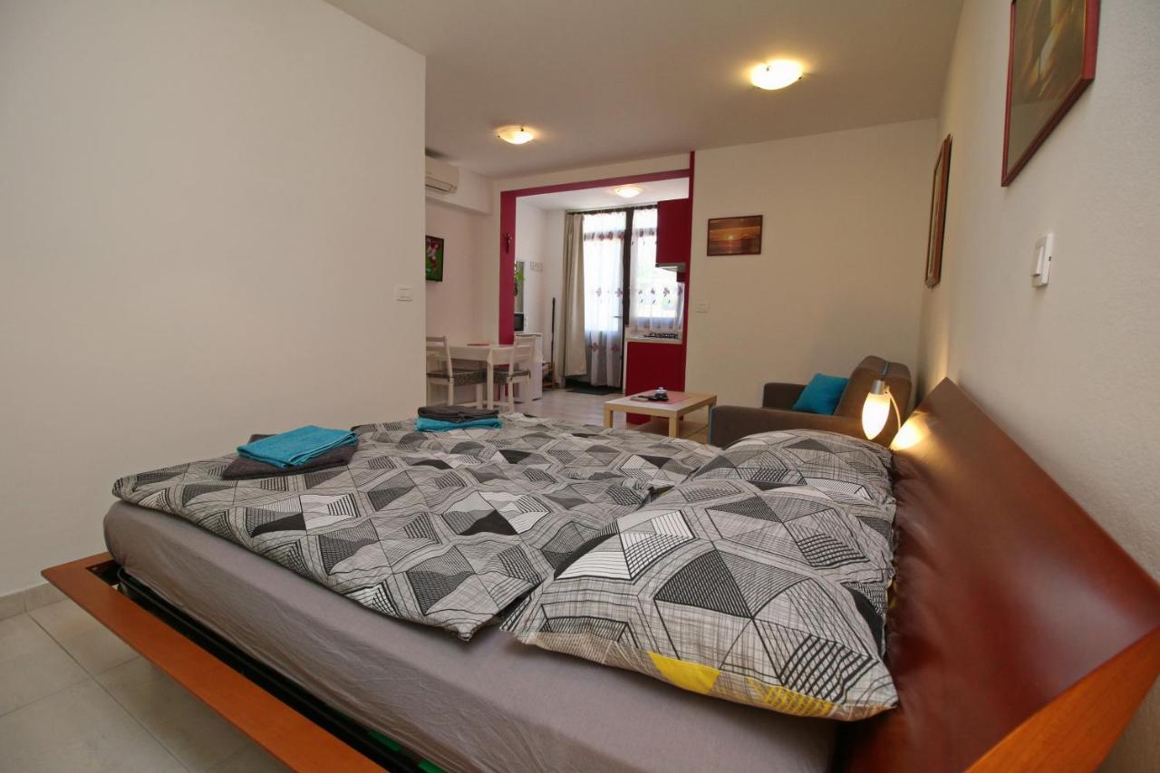 רוביני Apartment Svid מראה חיצוני תמונה