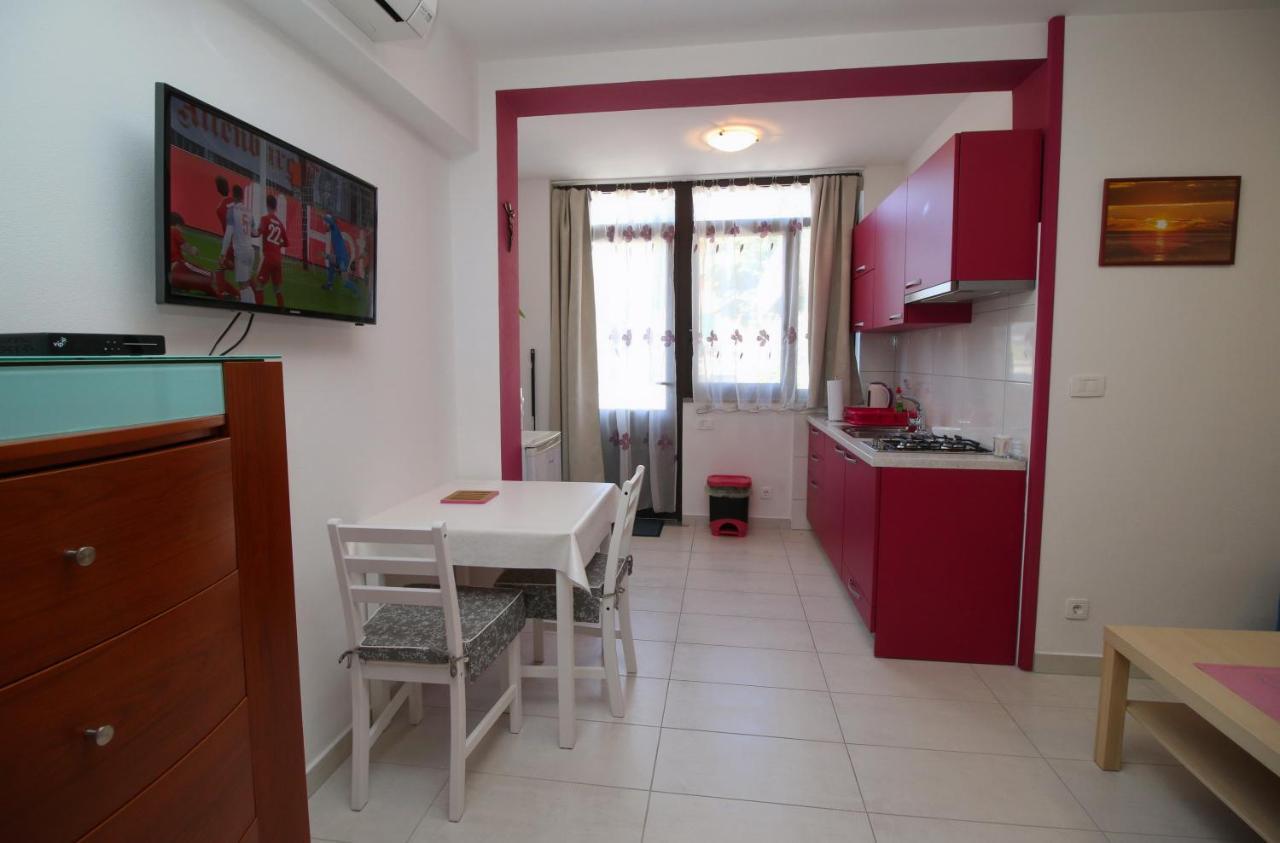 רוביני Apartment Svid מראה חיצוני תמונה